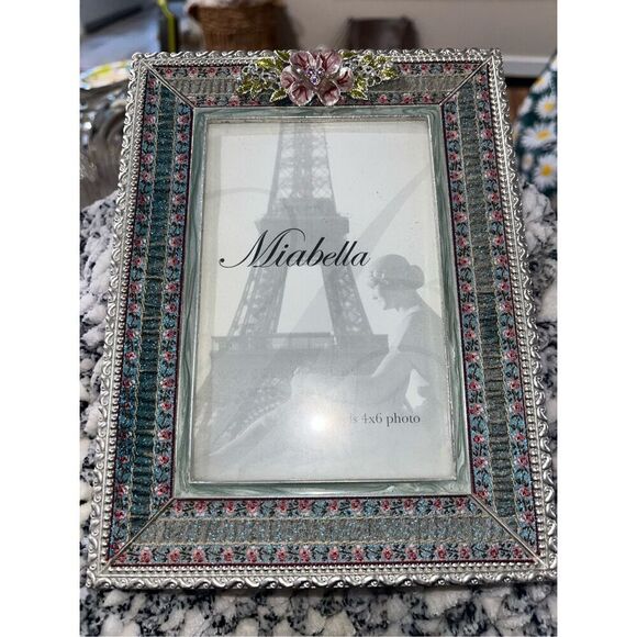 Miabella Metal Ribbon Floral 4x6 Girly Picture Frame - Picture 1 of 2
